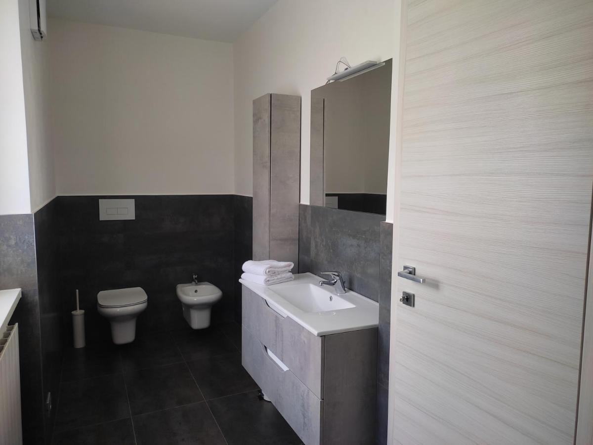 Iseolakerental - La Filandina Riva di Solto Bagian luar foto
