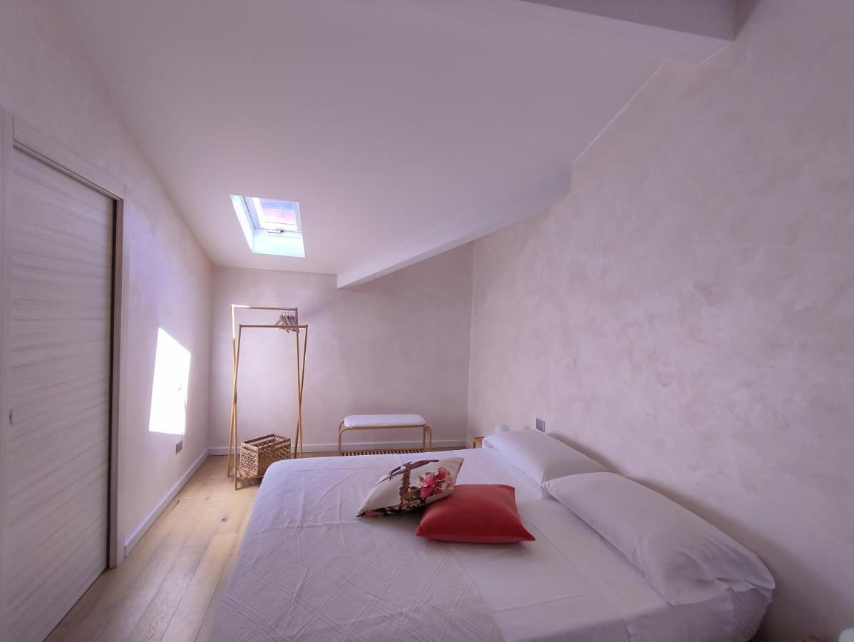 Iseolakerental - La Filandina Riva di Solto Bagian luar foto